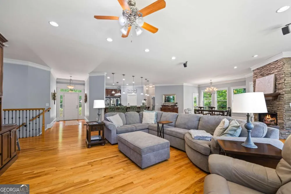 160 Evans DR Bogart, GA 30622