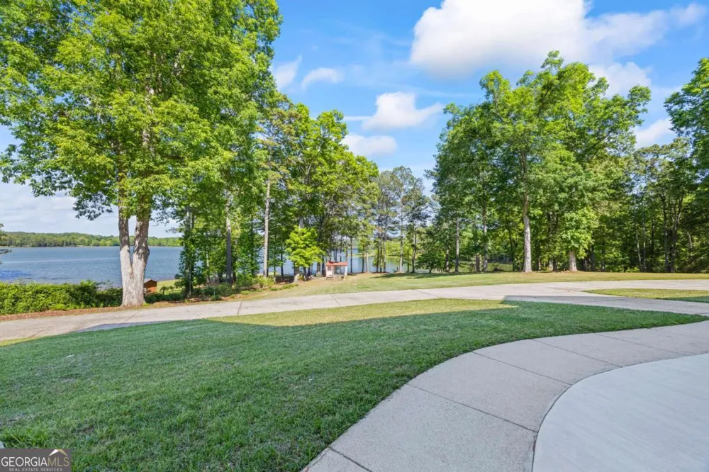 160 Evans DR Bogart, GA 30622