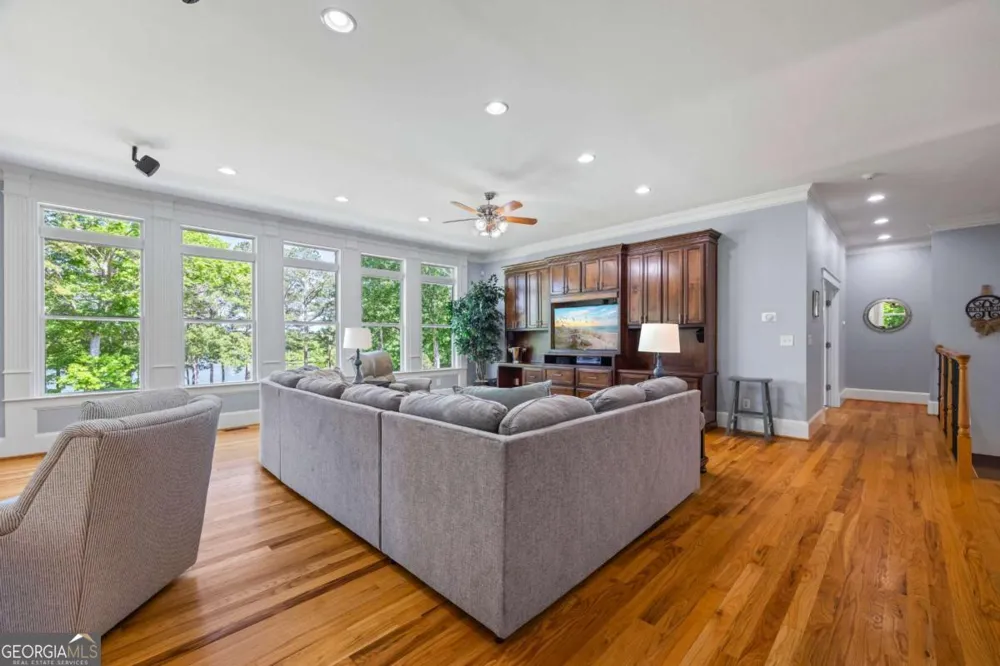 160 Evans DR Bogart, GA 30622