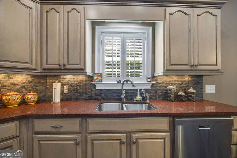 160 Evans DR Bogart, GA 30622