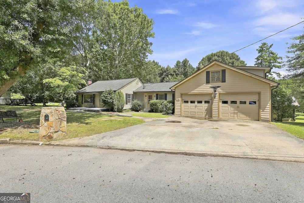 458 Mehaffey DR Fairburn, GA 30213