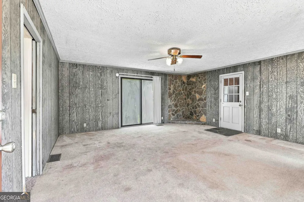 458 Mehaffey DR Fairburn, GA 30213