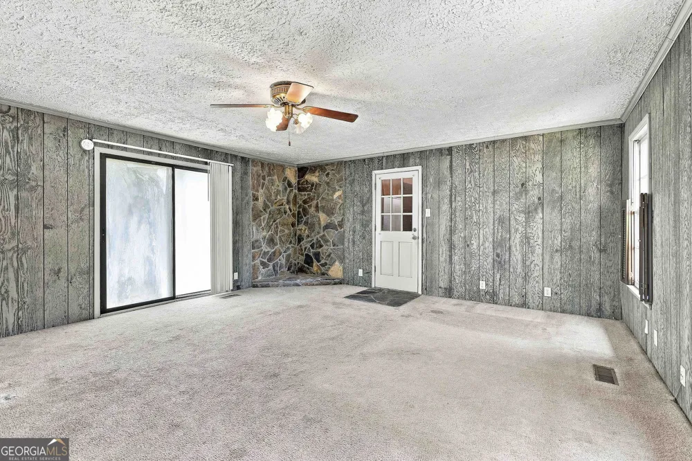 458 Mehaffey DR Fairburn, GA 30213