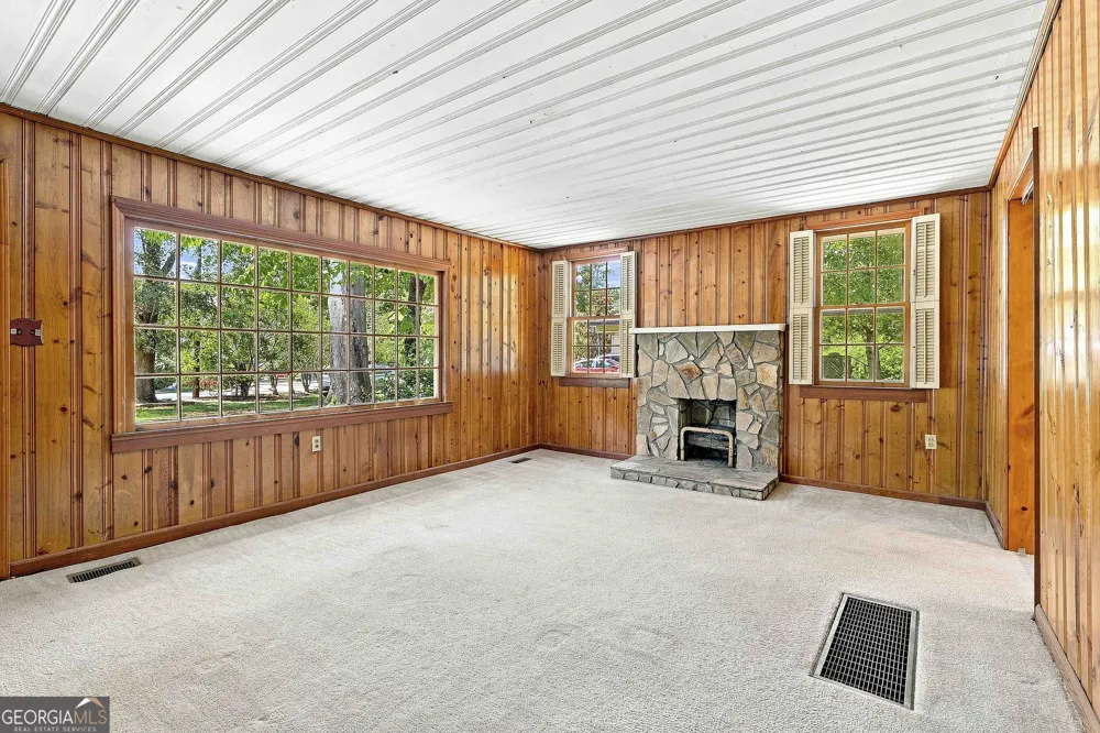 458 Mehaffey DR Fairburn, GA 30213