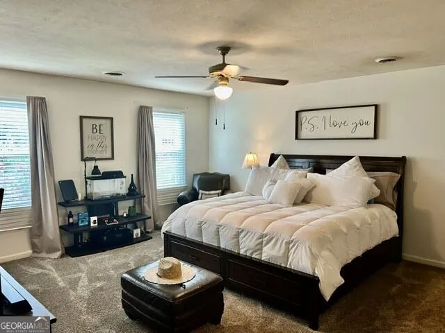 215 Pineywood RD Griffin, GA 30224