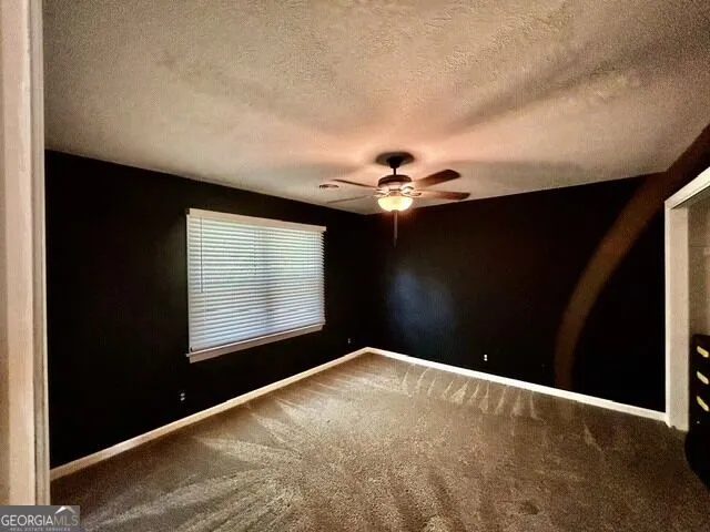 215 Pineywood RD Griffin, GA 30224
