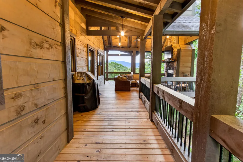 50 Broken Arrow PATH Blue Ridge, GA 30513