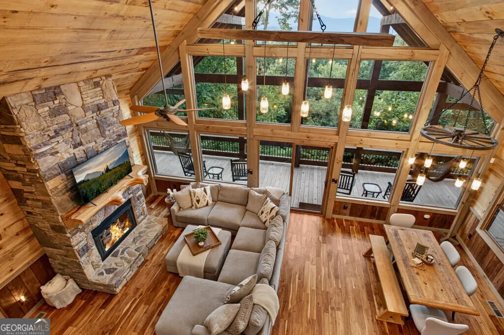 50 Broken Arrow PATH Blue Ridge, GA 30513