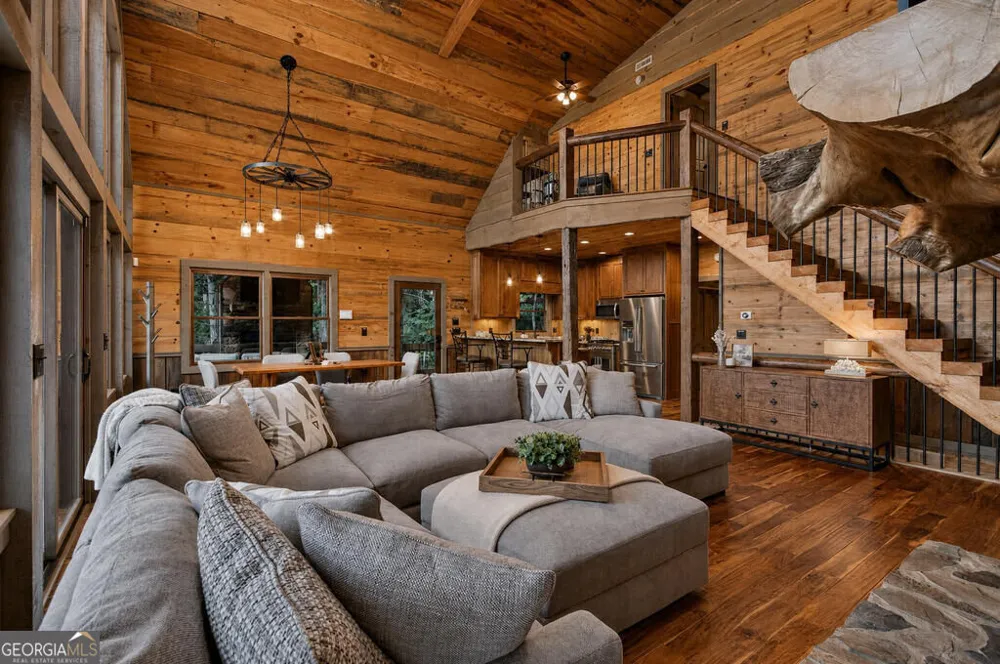 50 Broken Arrow PATH Blue Ridge, GA 30513