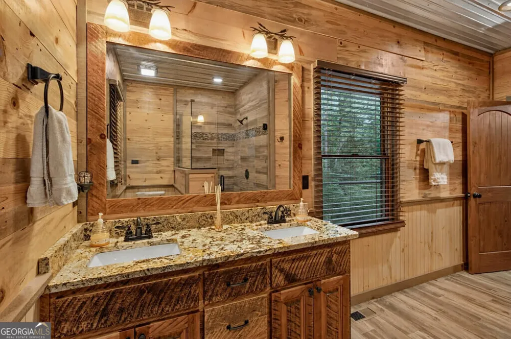 50 Broken Arrow PATH Blue Ridge, GA 30513