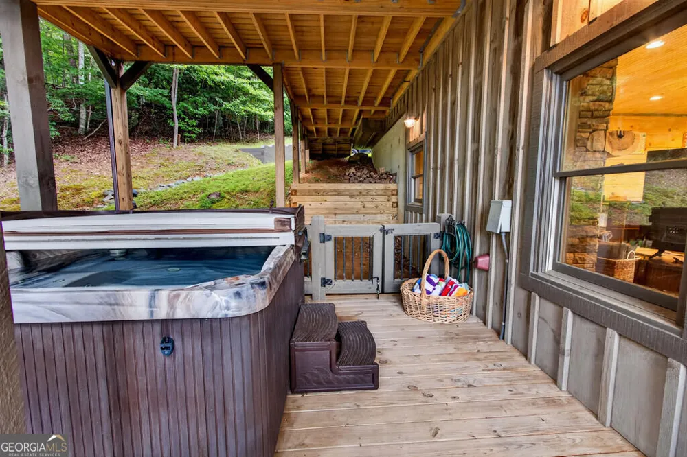 50 Broken Arrow PATH Blue Ridge, GA 30513