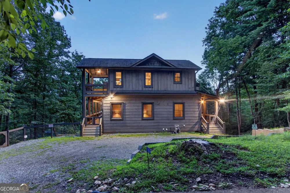 50 Broken Arrow PATH Blue Ridge, GA 30513