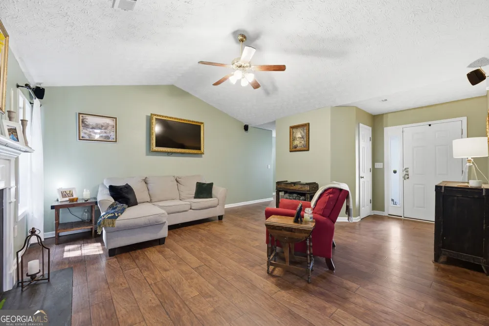 1059 Athena CT Acworth, GA 30101