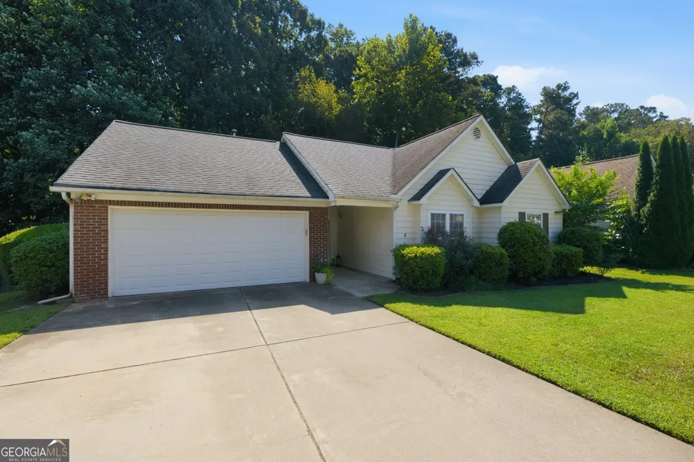 1059 Athena CT Acworth, GA 30101