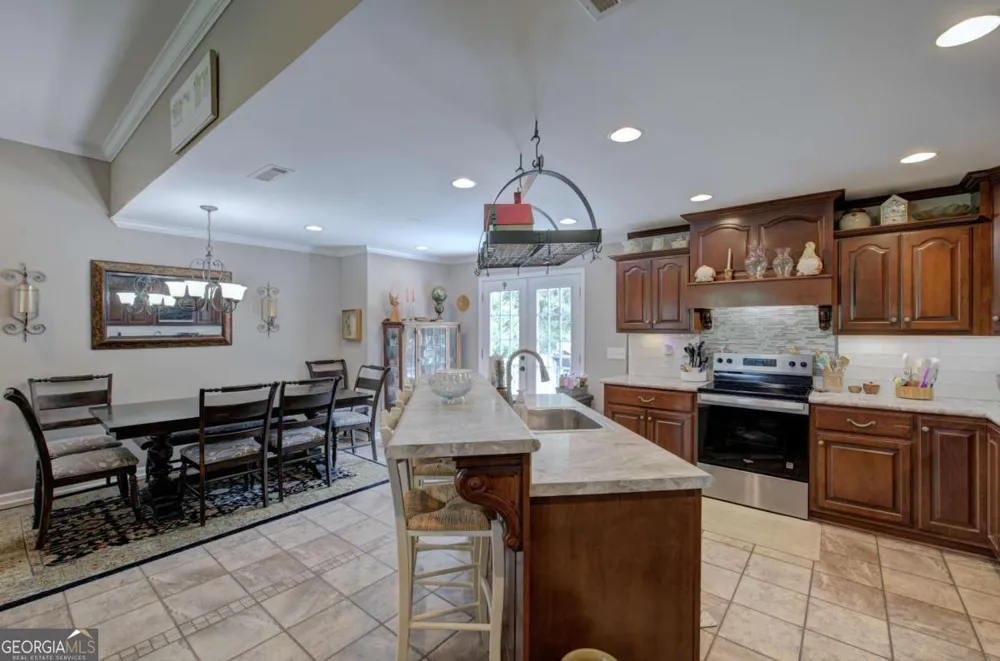 152 Brewer RD Kingston, GA 30145