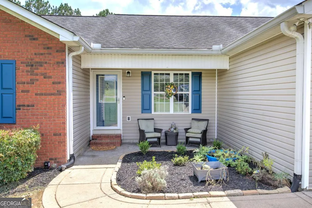 152 Brewer RD Kingston, GA 30145