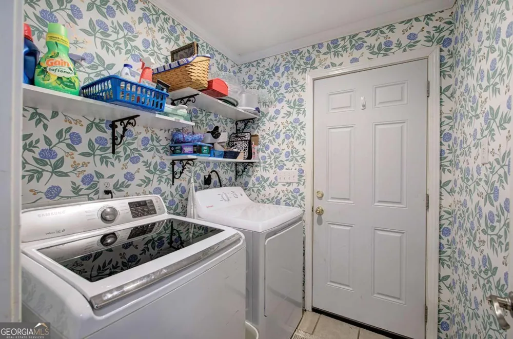 152 Brewer RD Kingston, GA 30145