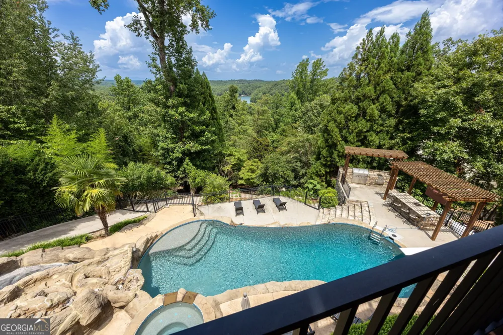 385 Pirkle Leake RD Dawsonville, GA 30534