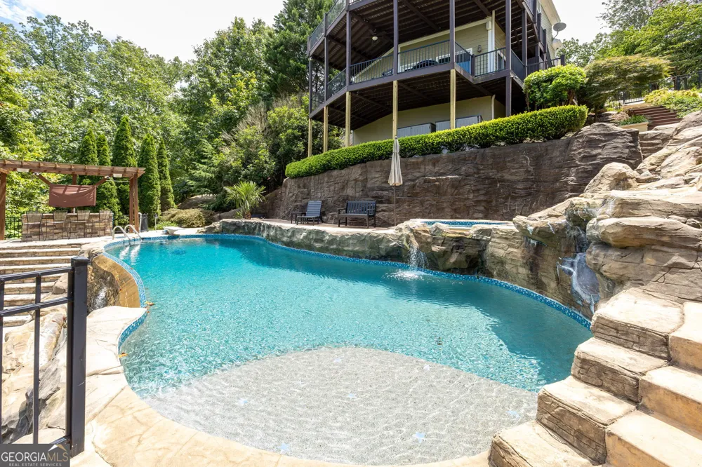 385 Pirkle Leake RD Dawsonville, GA 30534
