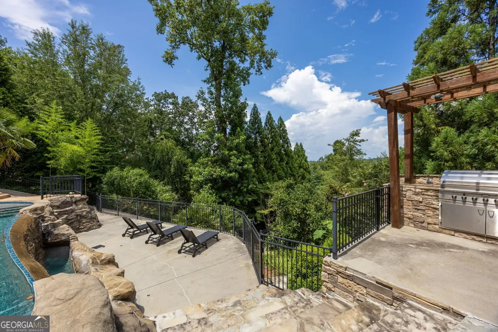 385 Pirkle Leake RD Dawsonville, GA 30534