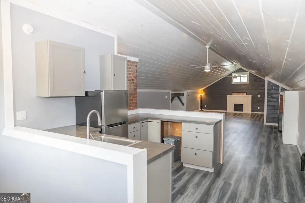 32 Toccoa AVE McCaysville, GA 30555