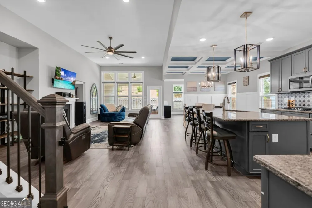 542 Bray ST Woodstock, GA 30188