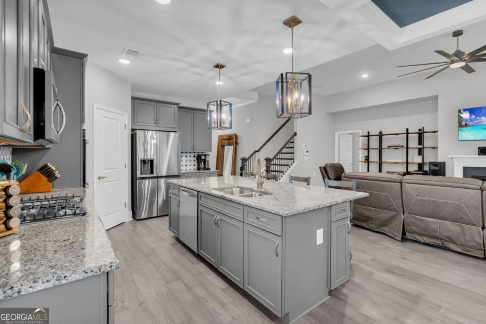 542 Bray ST Woodstock, GA 30188