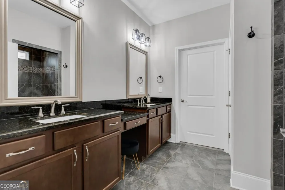 542 Bray ST Woodstock, GA 30188