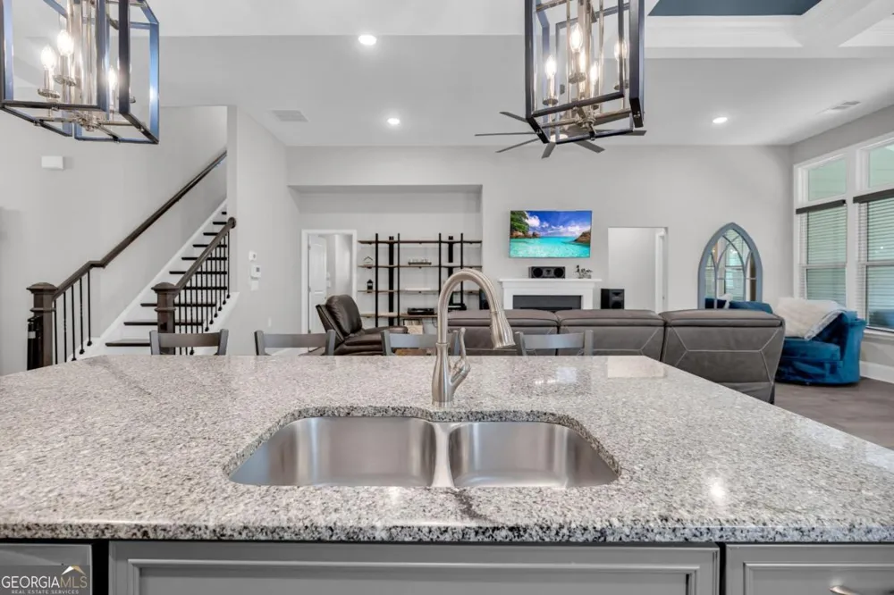 542 Bray ST Woodstock, GA 30188