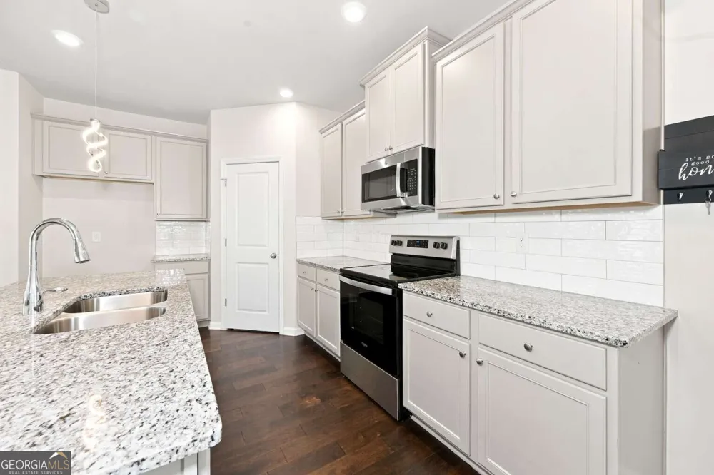2198 Justify LN Lithonia, GA 30058