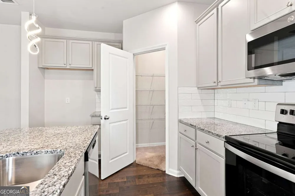 2198 Justify LN Lithonia, GA 30058