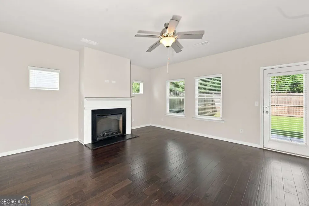 2198 Justify LN Lithonia, GA 30058