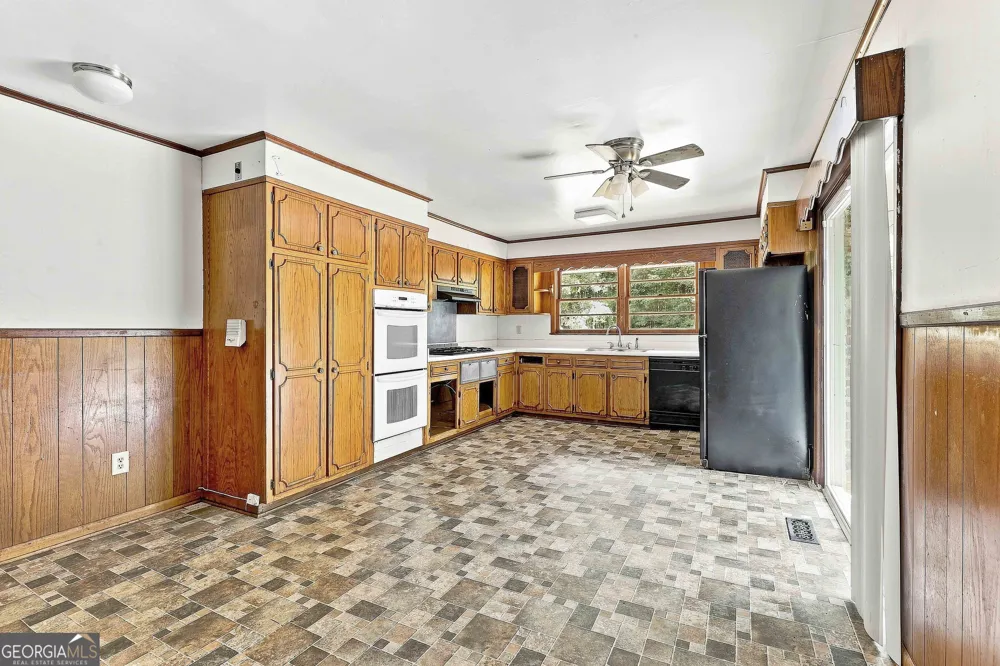 490 Mehaffey DR Fairburn, GA 30213