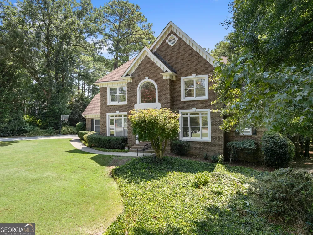 1430 Roanoke TRCE Grayson, GA 30017