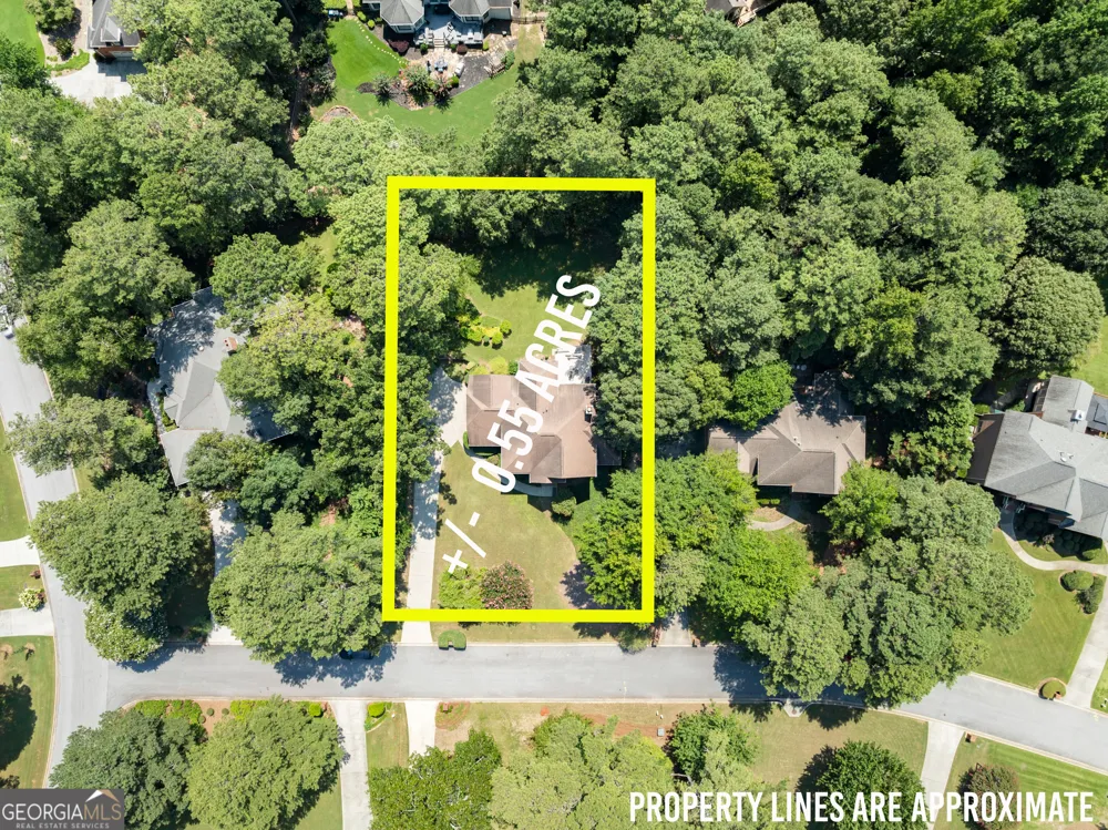 1430 Roanoke TRCE Grayson, GA 30017