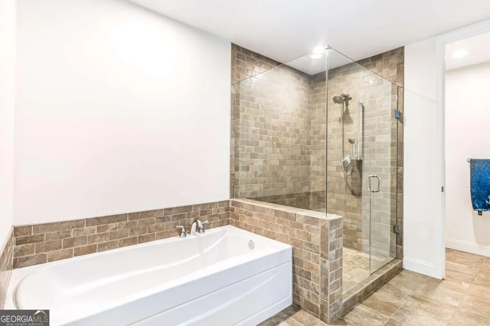 270 17th ST NW Atlanta, GA 30363