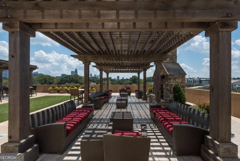 270 17th ST NW Atlanta, GA 30363