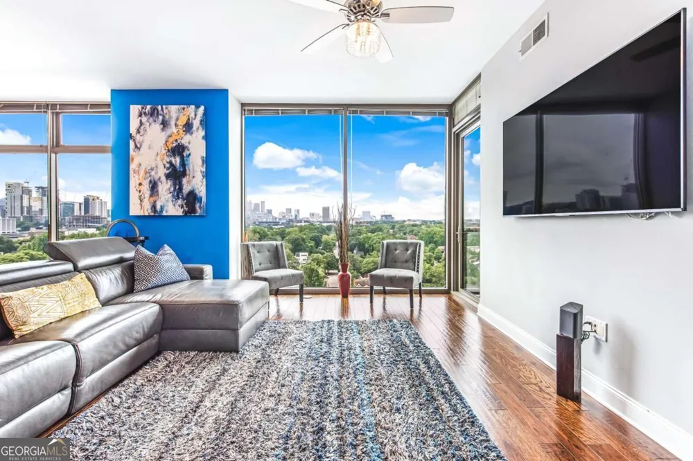 270 17th ST NW Atlanta, GA 30363