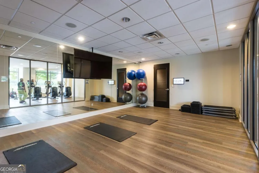 270 17th ST NW Atlanta, GA 30363
