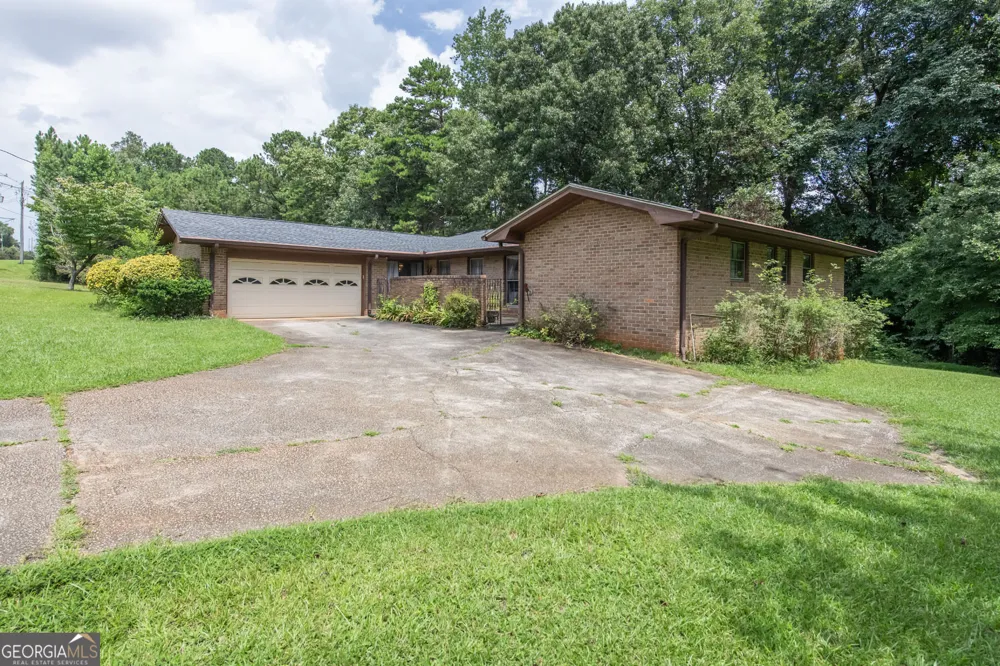 4012 Kings HWY Douglasville, GA 30135