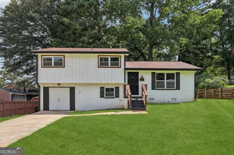 2908 Drexel LN