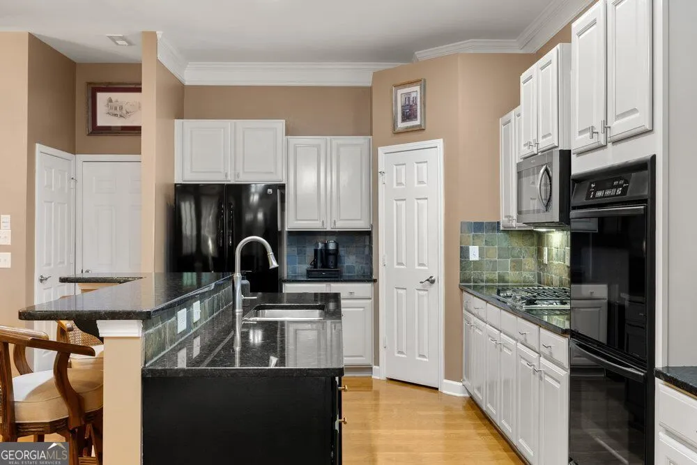 1606 Lexington DR Roswell, GA 30075