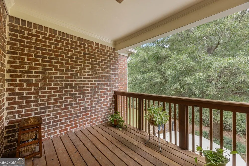 1606 Lexington DR Roswell, GA 30075