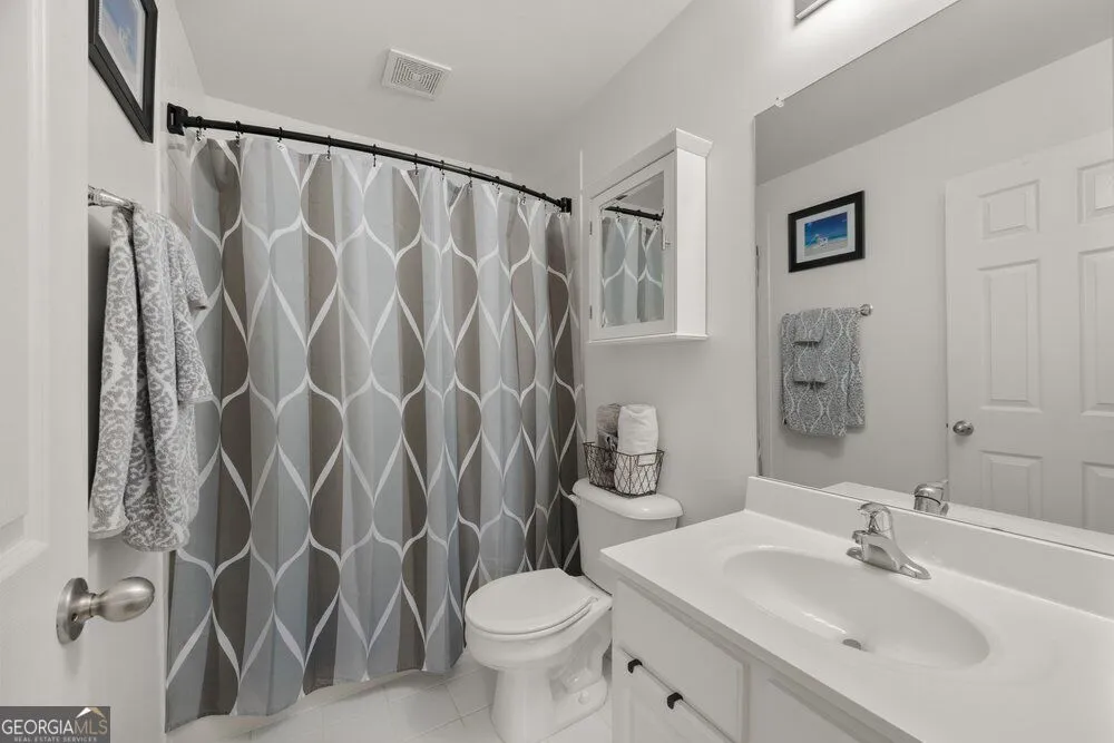 1606 Lexington DR Roswell, GA 30075