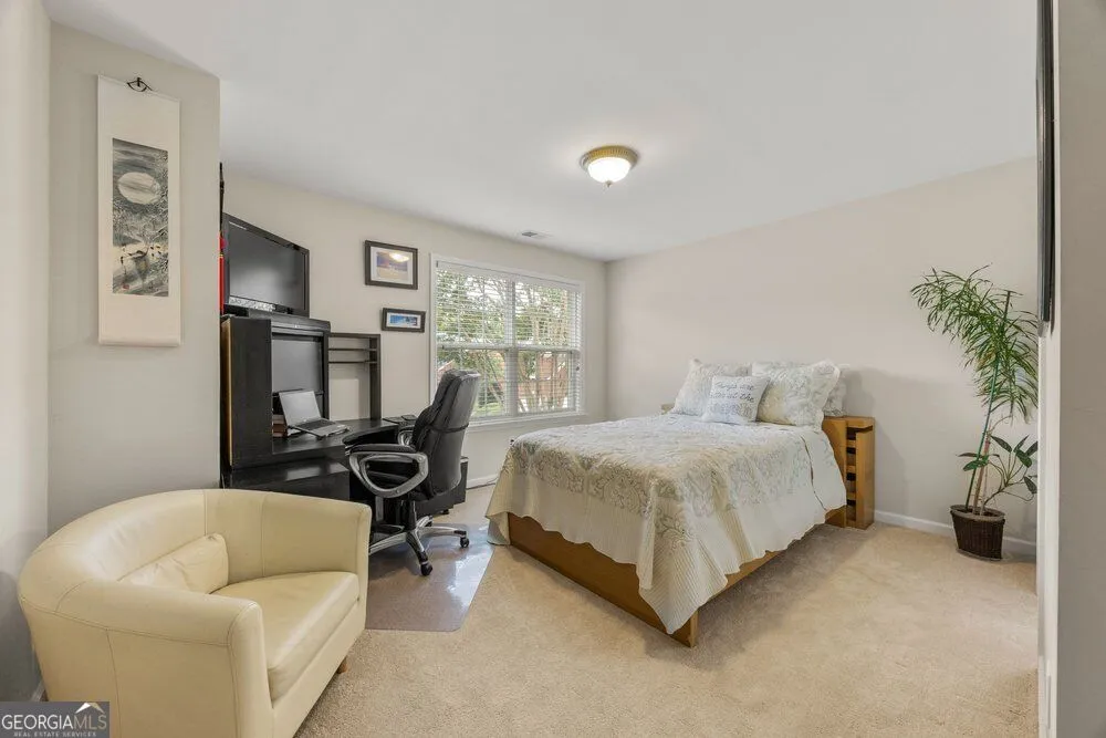 1606 Lexington DR Roswell, GA 30075