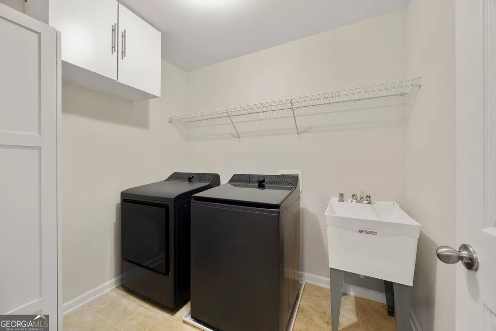 1606 Lexington DR Roswell, GA 30075