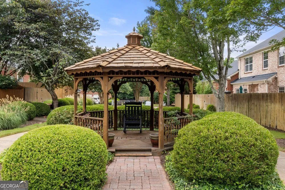 1606 Lexington DR Roswell, GA 30075