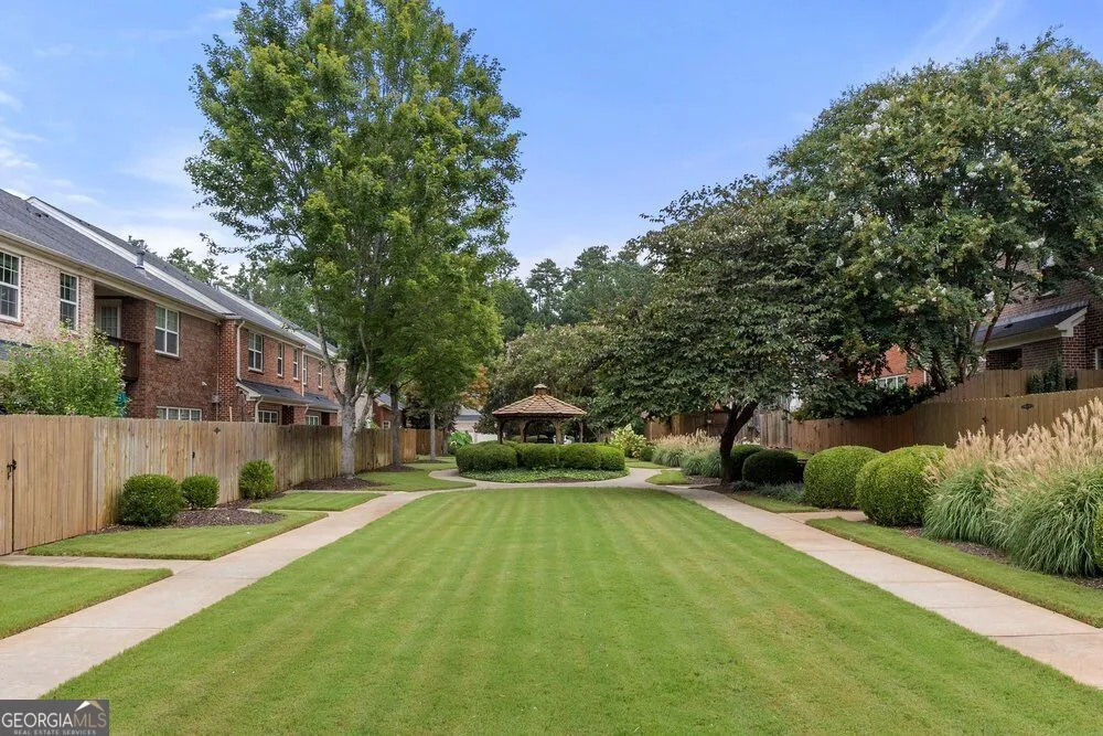 1606 Lexington DR Roswell, GA 30075
