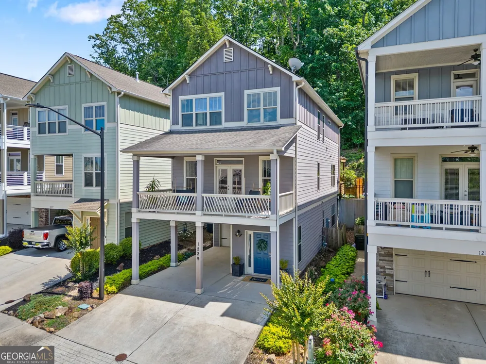 1229 Ridenour LN Kennesaw, GA 30152