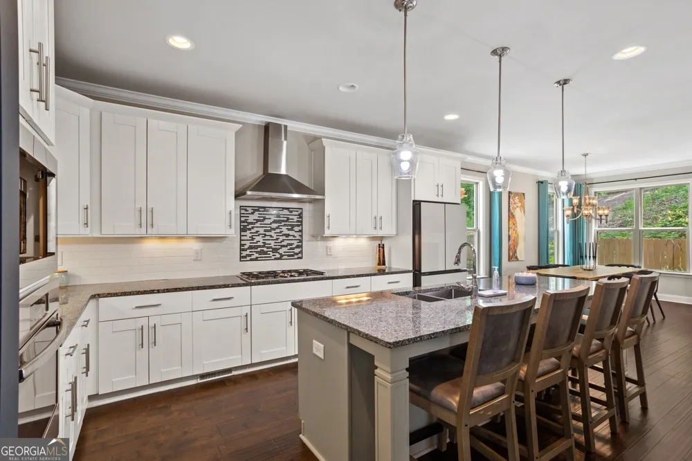 1229 Ridenour LN Kennesaw, GA 30152